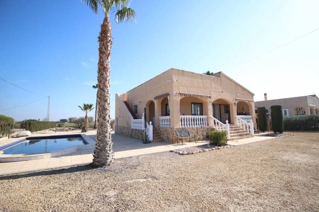 3 bedroom Villa for rent in Catral with pool - € 1,500 (Ref: 8072457)