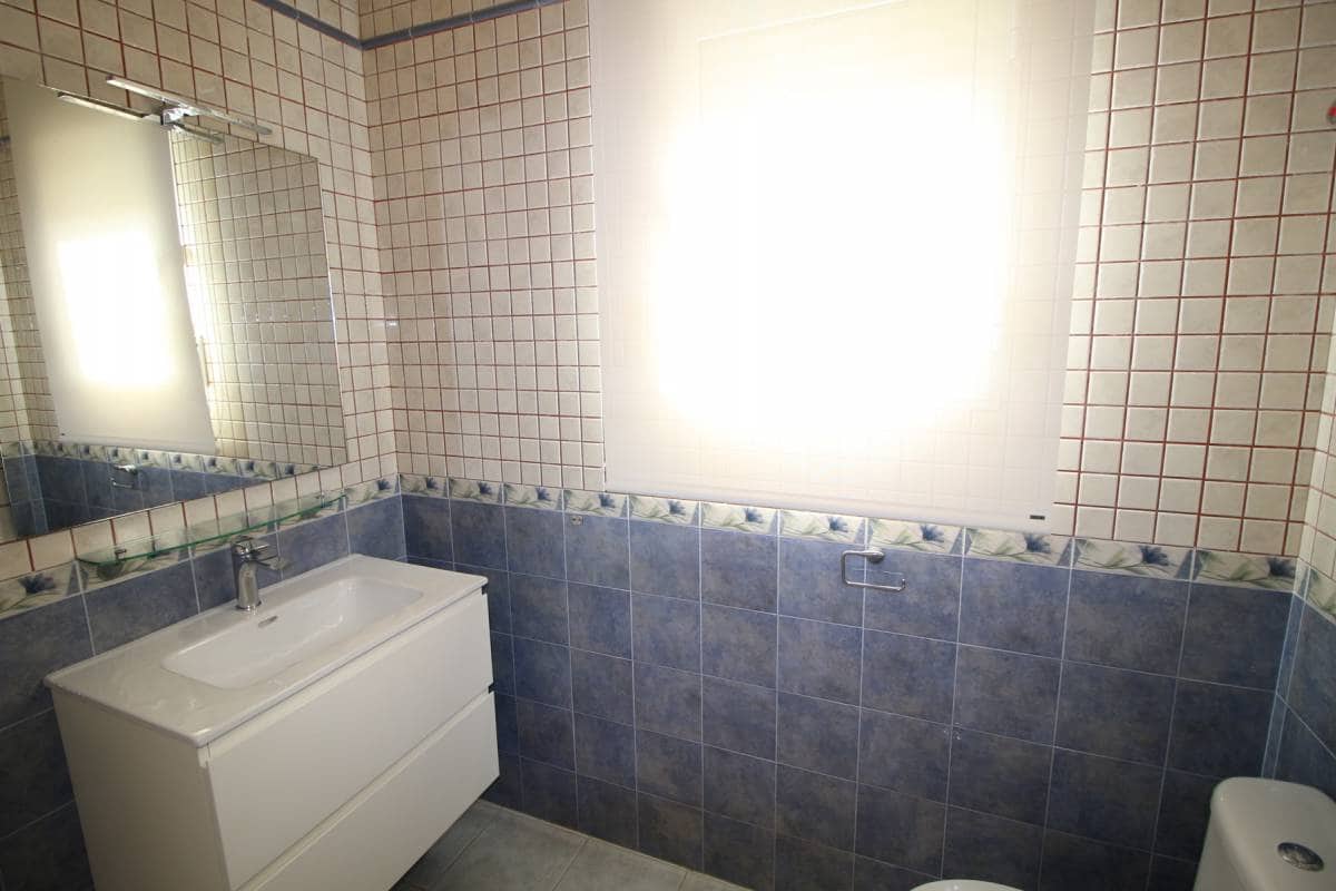 3 bedroom Villa for rent in Catral with pool - € 1,500 (Ref: 8072457)