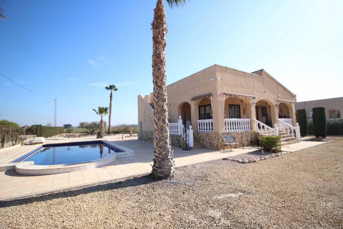 3 bedroom Villa for rent in Catral with pool - € 1,500 (Ref: 8072457)