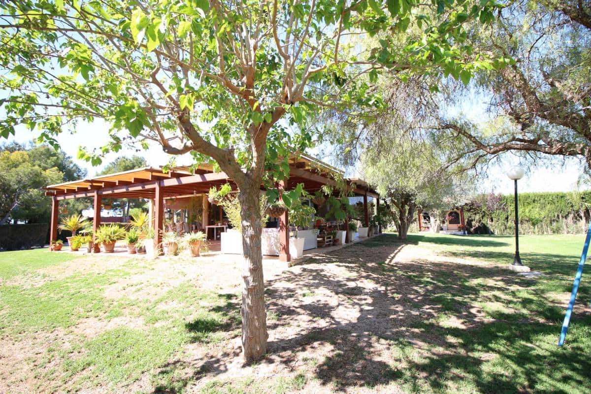 4 soveværelse Finca/Landehus til salg i Dolores med swimmingpool garage - € 525.000 (Ref: 8245172)