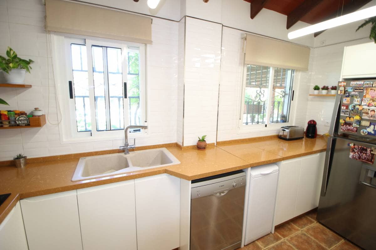 4 soveværelse Finca/Landehus til salg i Dolores med swimmingpool garage - € 525.000 (Ref: 8245172)