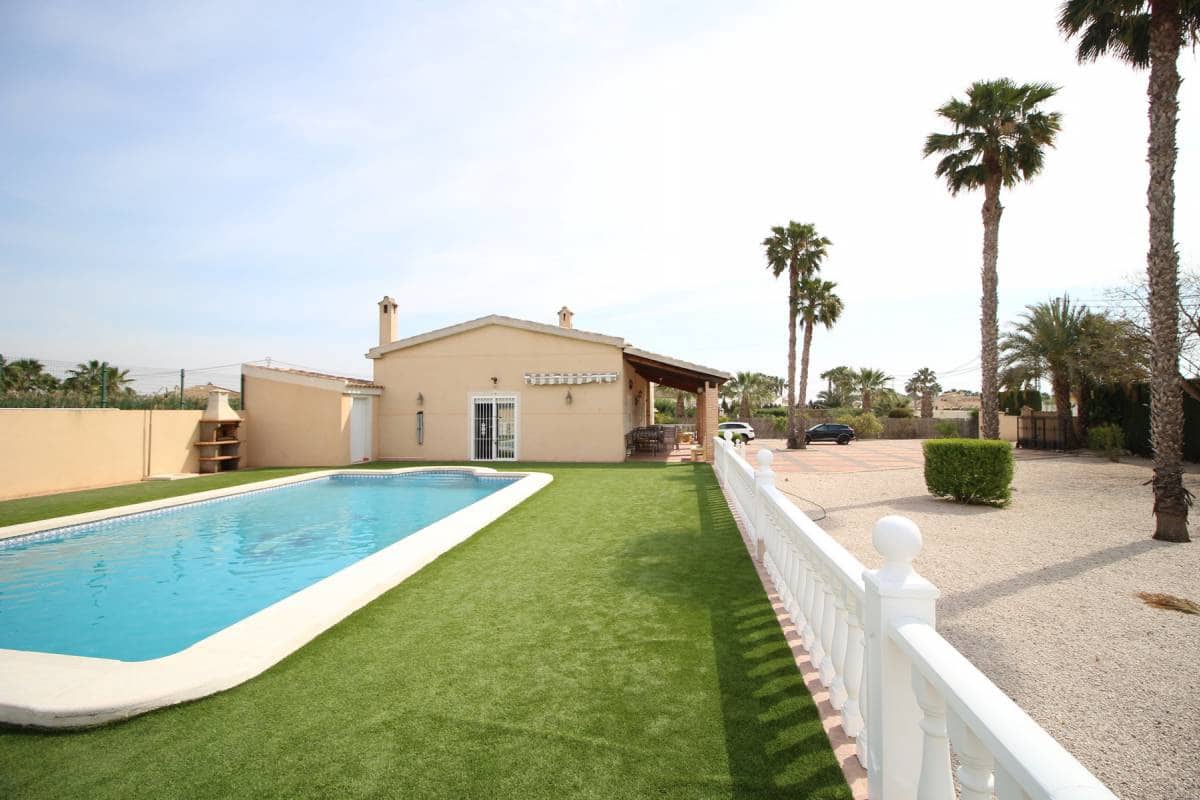 3 bedroom Villa for sale in Catral with pool garage - € 360,000 (Ref: 8249895)