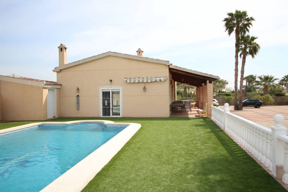 3 bedroom Villa for sale in Catral with pool garage - € 360,000 (Ref: 8249895)