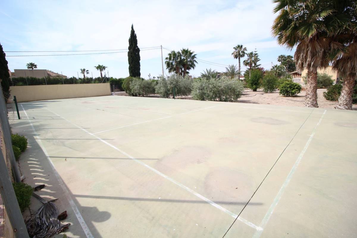 3 bedroom Villa for sale in Catral with pool garage - € 360,000 (Ref: 8249895)