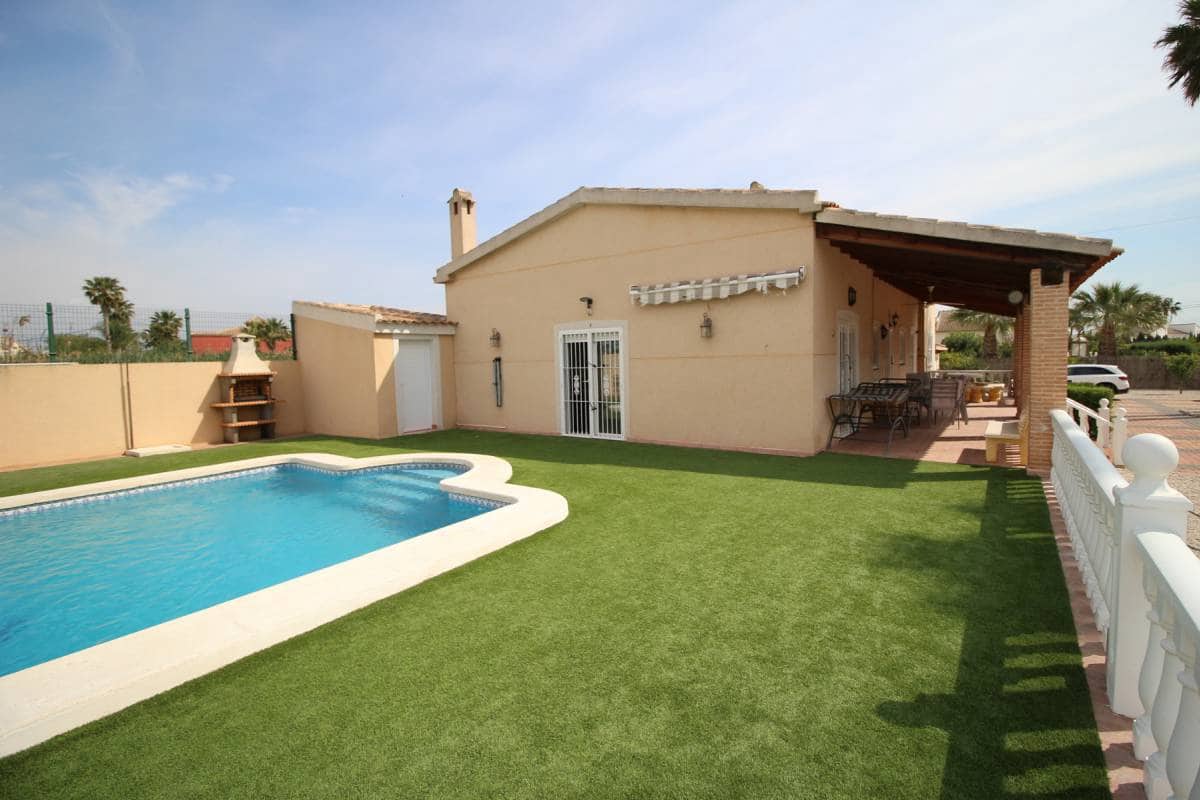 3 bedroom Villa for sale in Catral with pool garage - € 360,000 (Ref: 8249895)