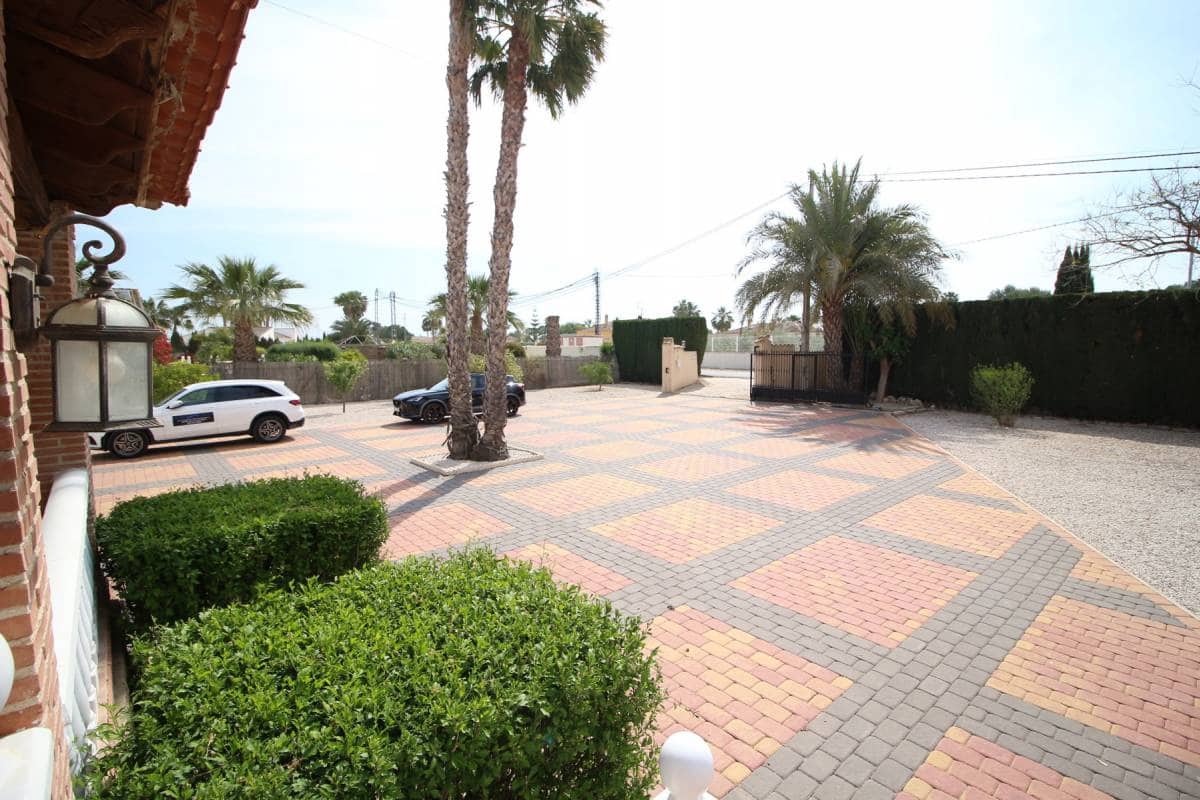 3 bedroom Villa for sale in Catral with pool garage - € 360,000 (Ref: 8249895)