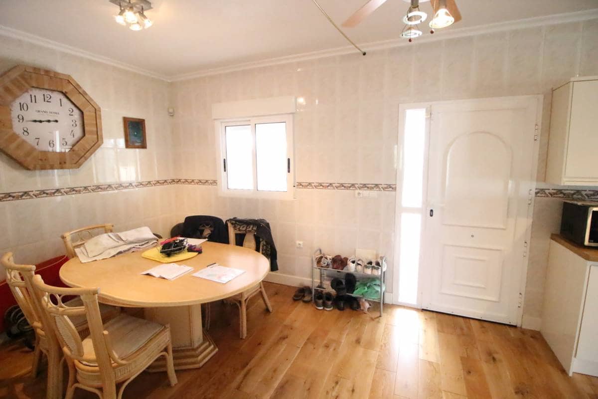 3 bedroom Villa for sale in Catral with pool garage - € 360,000 (Ref: 8249895)