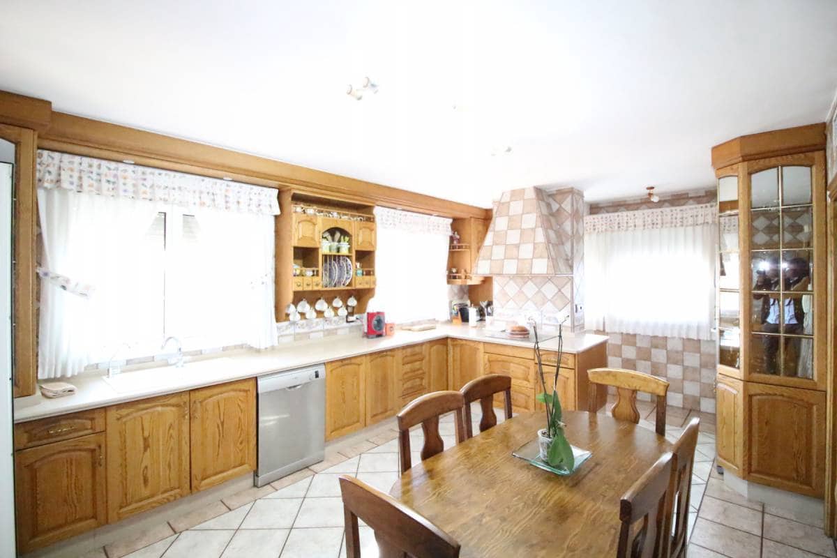 5 soveværelse Villa til salg i Calasparra med swimmingpool garage - € 699.000 (Ref: 8252268)