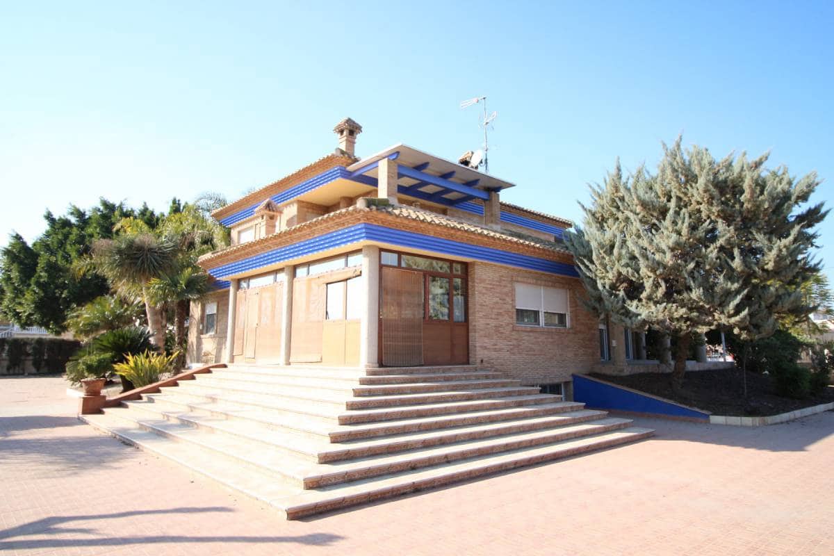 5 soveværelse Villa til salg i Calasparra med swimmingpool garage - € 699.000 (Ref: 8252268)