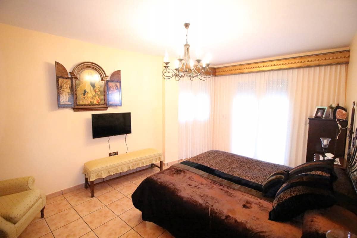 5 soveværelse Villa til salg i Calasparra med swimmingpool garage - € 699.000 (Ref: 8252268)