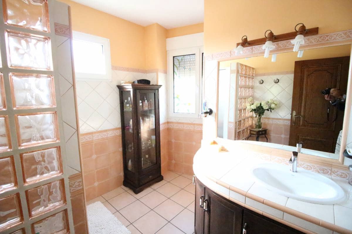 5 soveværelse Villa til salg i Calasparra med swimmingpool garage - € 699.000 (Ref: 8252268)