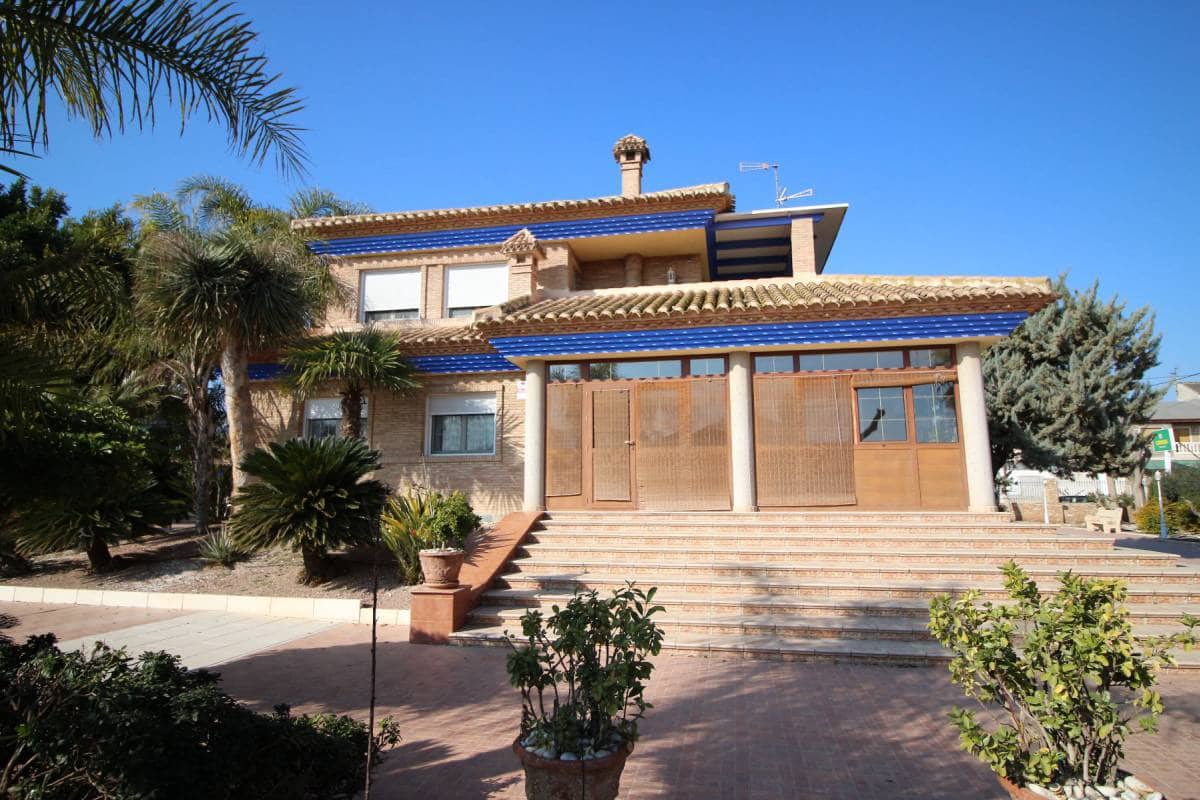 5 soveværelse Villa til salg i Calasparra med swimmingpool garage - € 699.000 (Ref: 8252268)