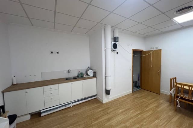 2 bedroom Commercial for sale in Dolores - € 80,000 (Ref: 8408545)