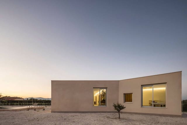 3 bedroom Villa for sale in Catral with pool - € 560,000 (Ref: 8651291)