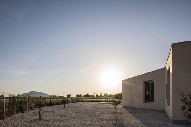 3 bedroom Villa for sale in Catral with pool - € 560,000 (Ref: 8651291)