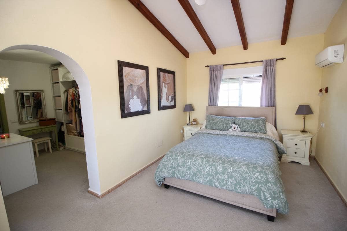 3 bedroom Finca/Country House for sale in Dolores with pool - € 460,000 (Ref: 8903940)