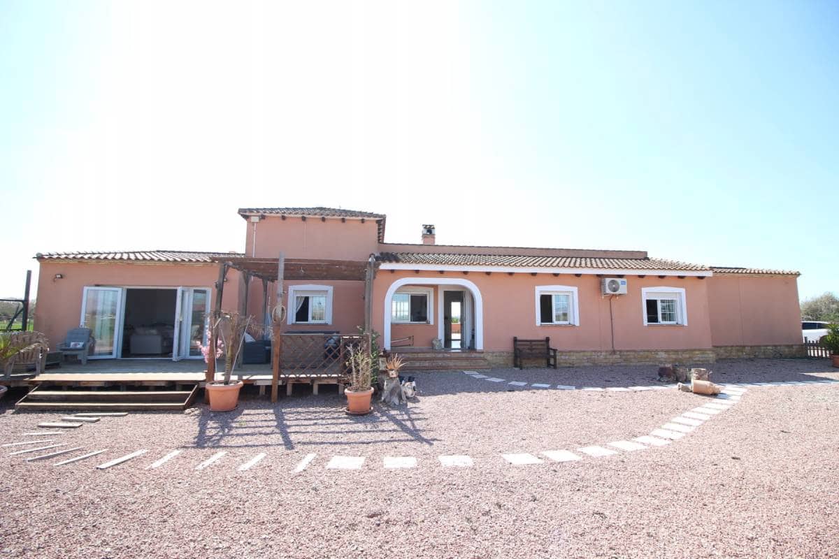3 bedroom Finca/Country House for sale in Dolores with pool - € 460,000 (Ref: 8903940)