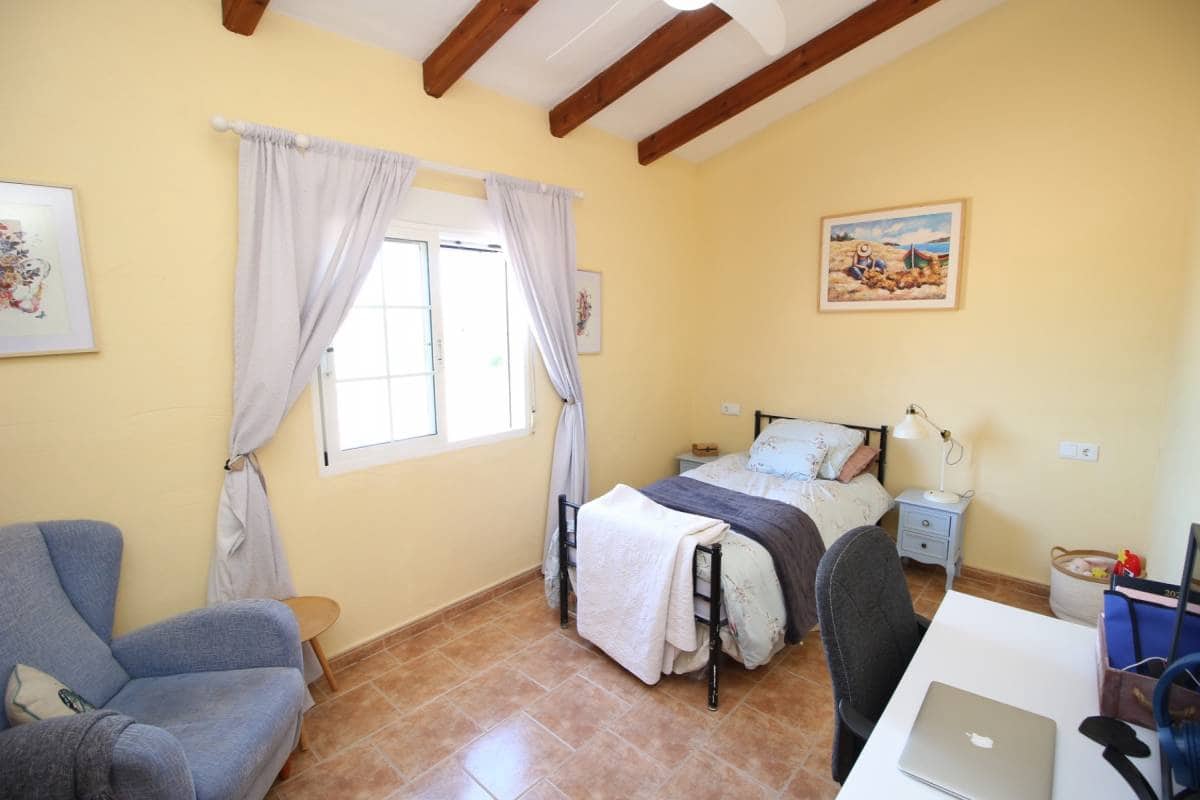 3 bedroom Finca/Country House for sale in Dolores with pool - € 460,000 (Ref: 8903940)