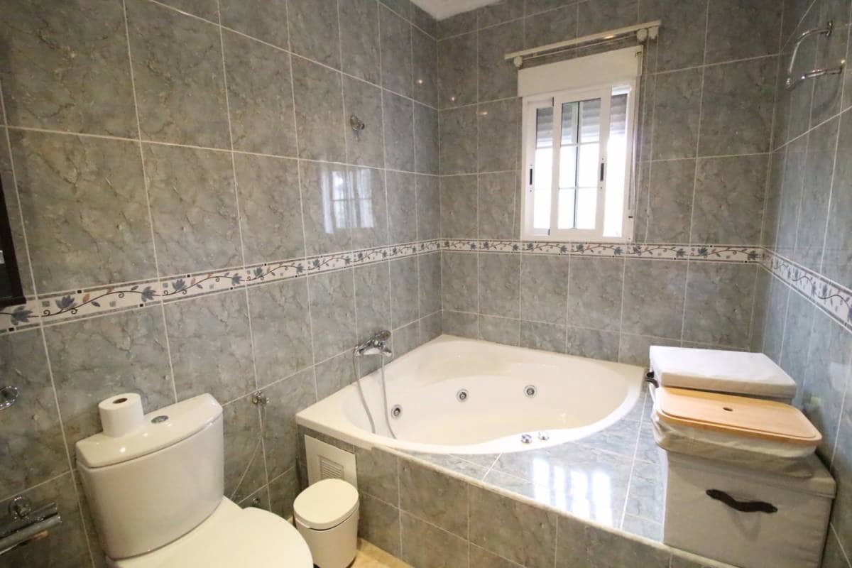 3 bedroom Villa for sale in Dolores with pool garage - € 365,000 (Ref: 8997440)