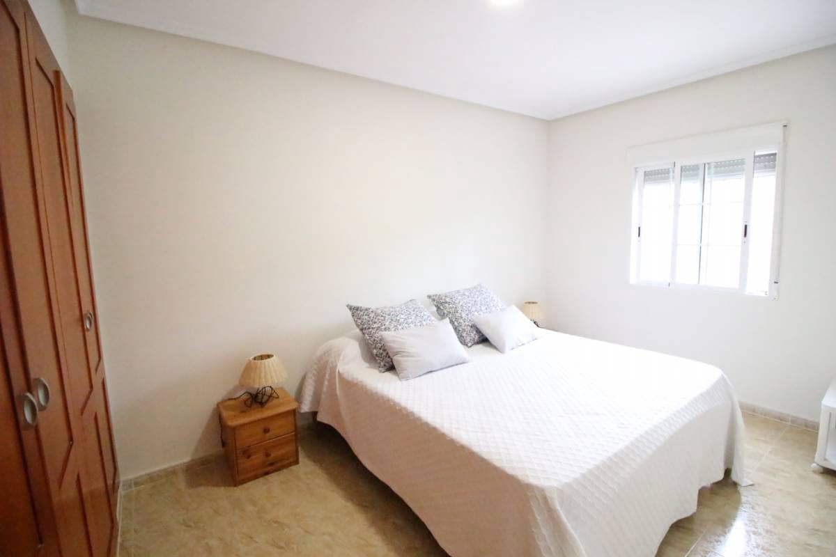 3 bedroom Villa for sale in Dolores with pool garage - € 365,000 (Ref: 8997440)