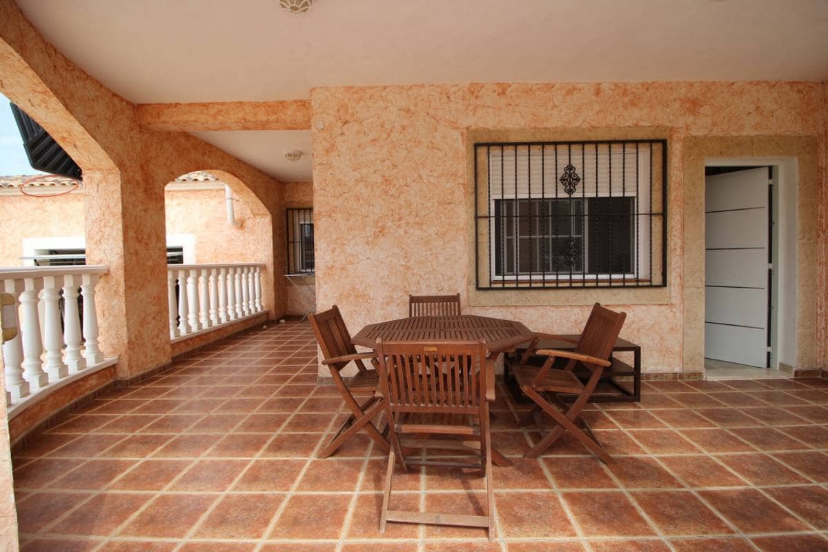 3 bedroom Villa for sale in Dolores with pool garage - € 365,000 (Ref: 8997440)