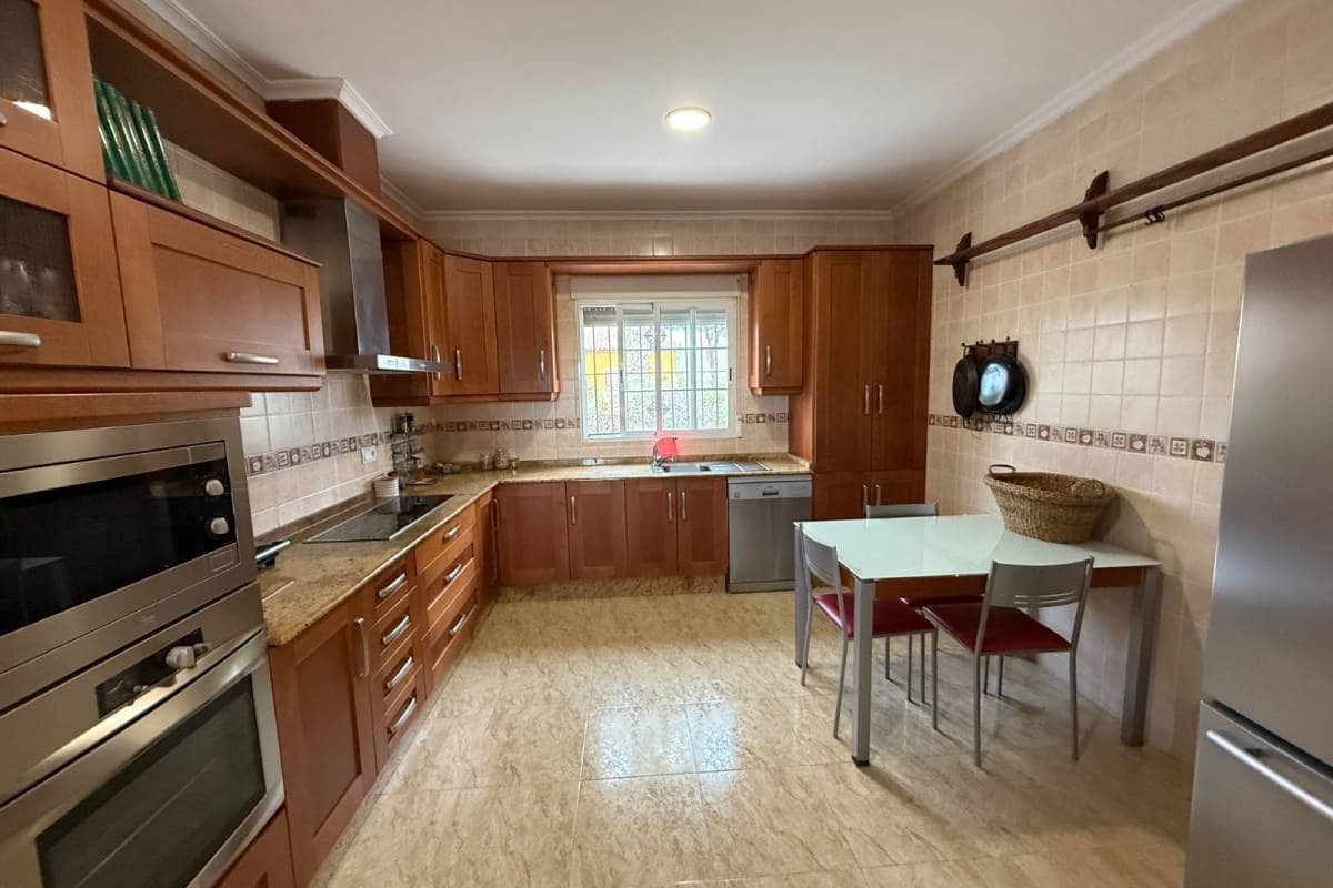 3 bedroom Villa for sale in Dolores with pool garage - € 365,000 (Ref: 8997440)