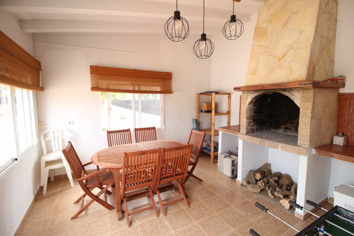 3 bedroom Villa for sale in Dolores with pool garage - € 365,000 (Ref: 8997440)