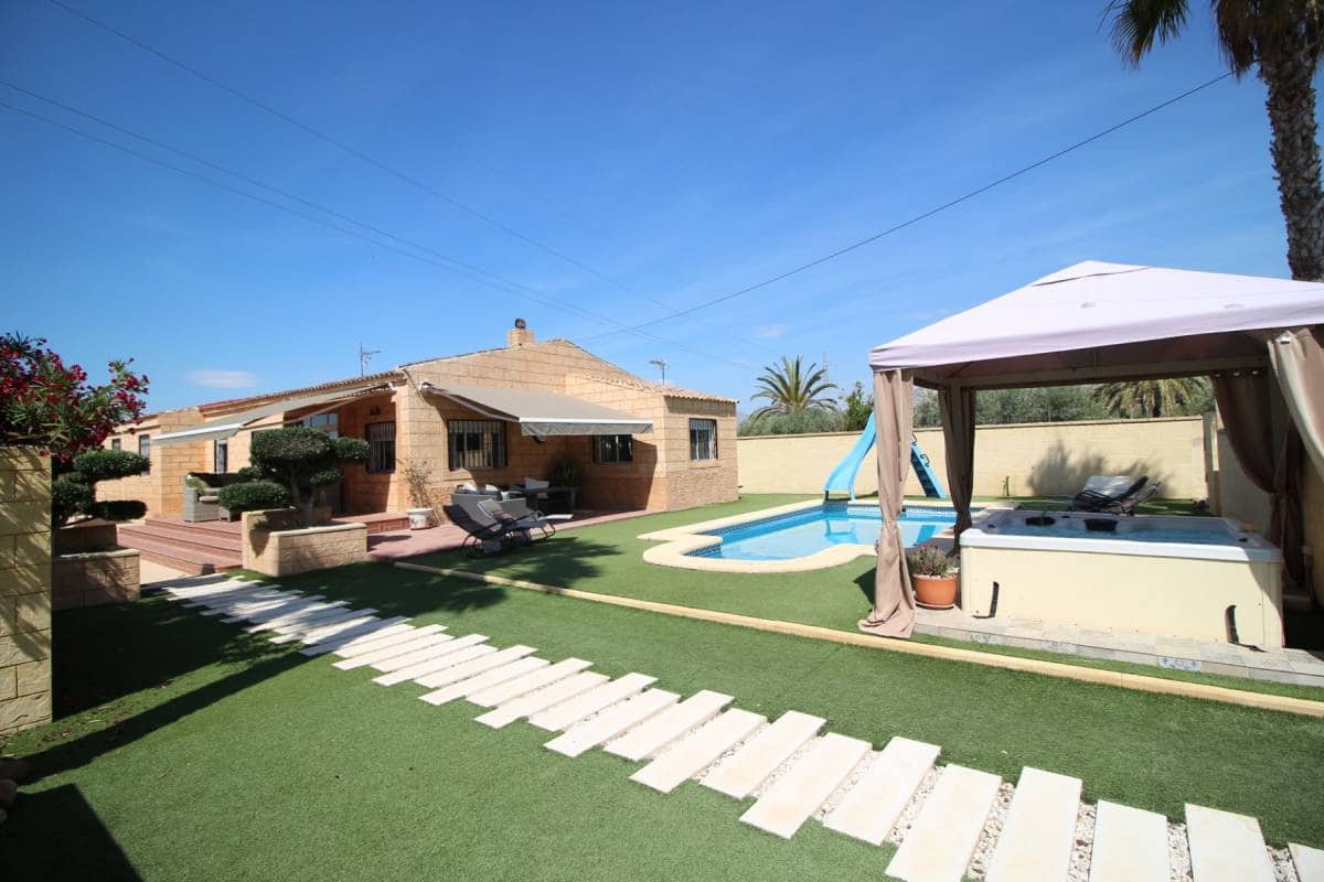 5 soveværelse Villa til salg i Albatera med swimmingpool - € 399.950 (Ref: 9006071)