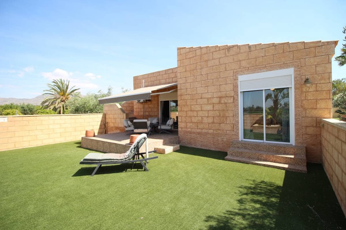 5 soveværelse Villa til salg i Albatera med swimmingpool - € 399.950 (Ref: 9006071)