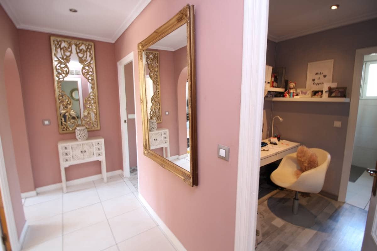 5 soveværelse Villa til salg i Albatera med swimmingpool - € 399.950 (Ref: 9006071)