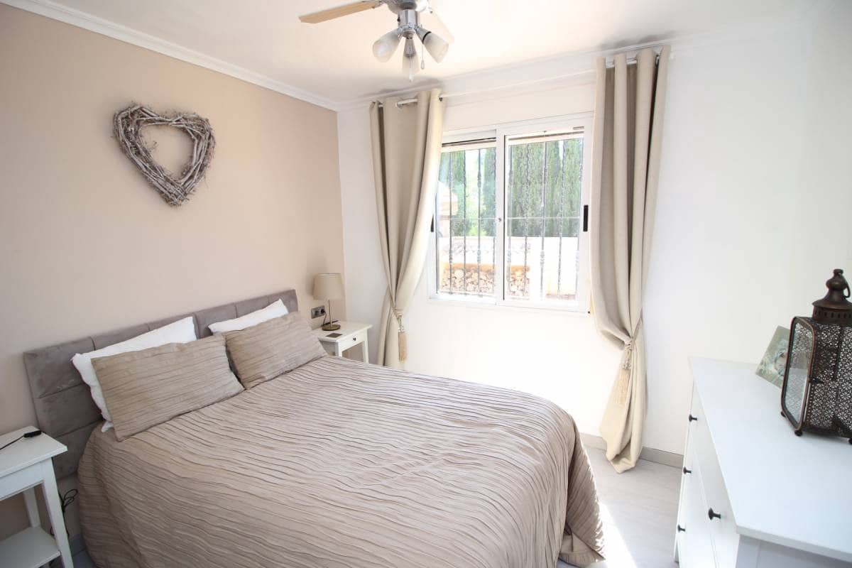 5 soveværelse Villa til salg i Albatera med swimmingpool - € 399.950 (Ref: 9006071)