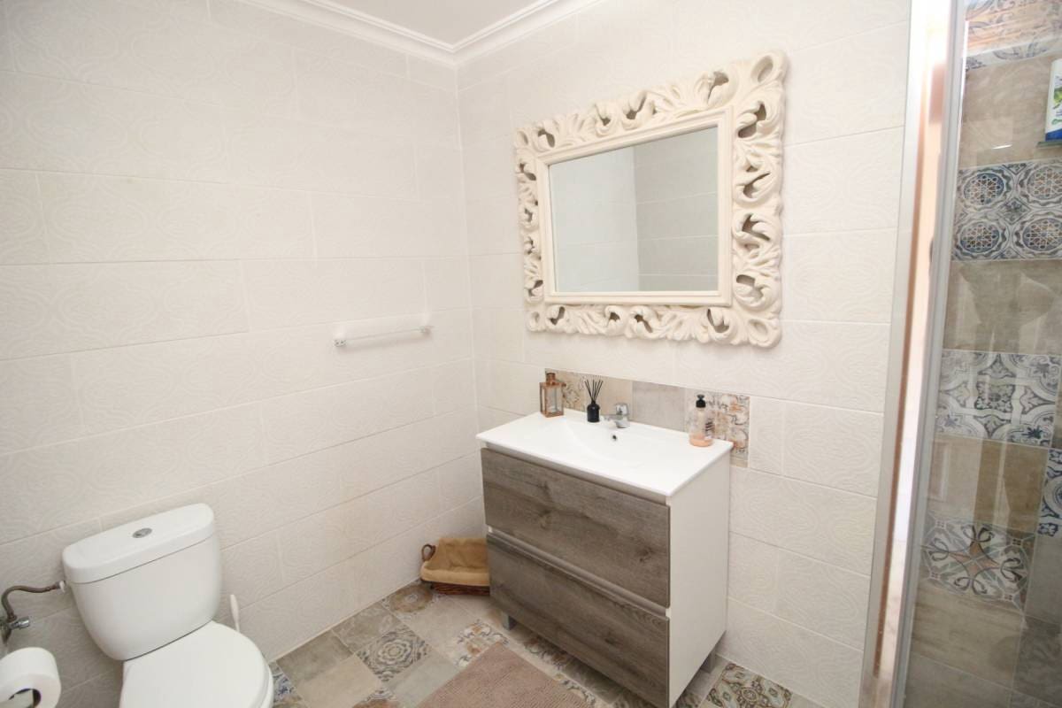 5 soveværelse Villa til salg i Albatera med swimmingpool - € 399.950 (Ref: 9006071)