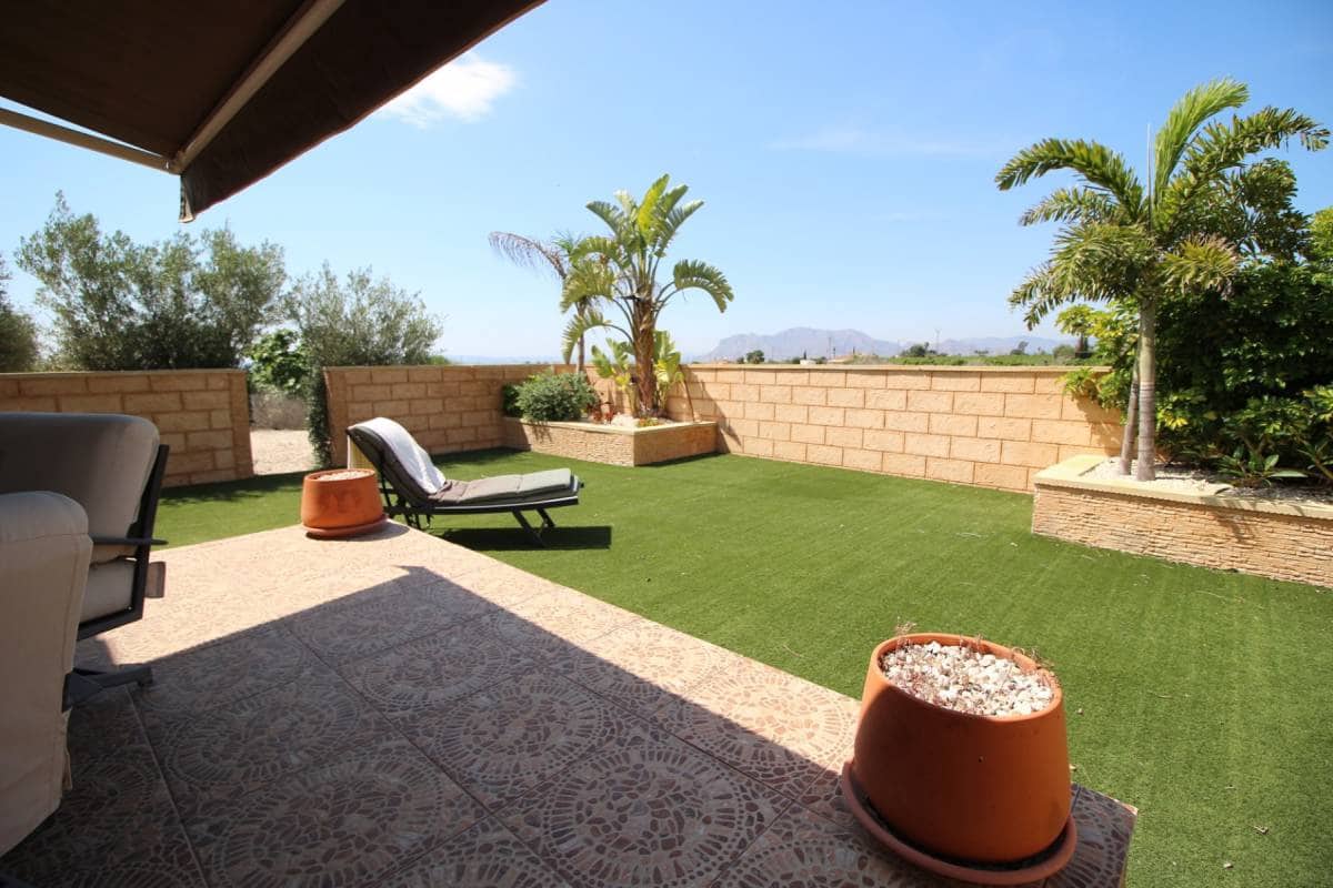 5 soveværelse Villa til salg i Albatera med swimmingpool - € 399.950 (Ref: 9006071)