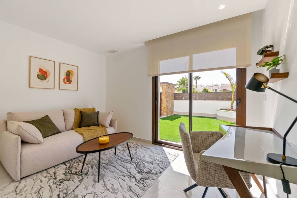 3 soveværelse Semi-Rækkehus til salg i Benijofar med swimmingpool - € 460.000 (Ref: 9058533)