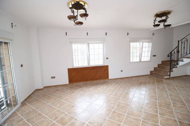 5 sypialnia Willa na sprzedaż w Catral z basenem garażem - 620 000 € (Ref: 9164536)