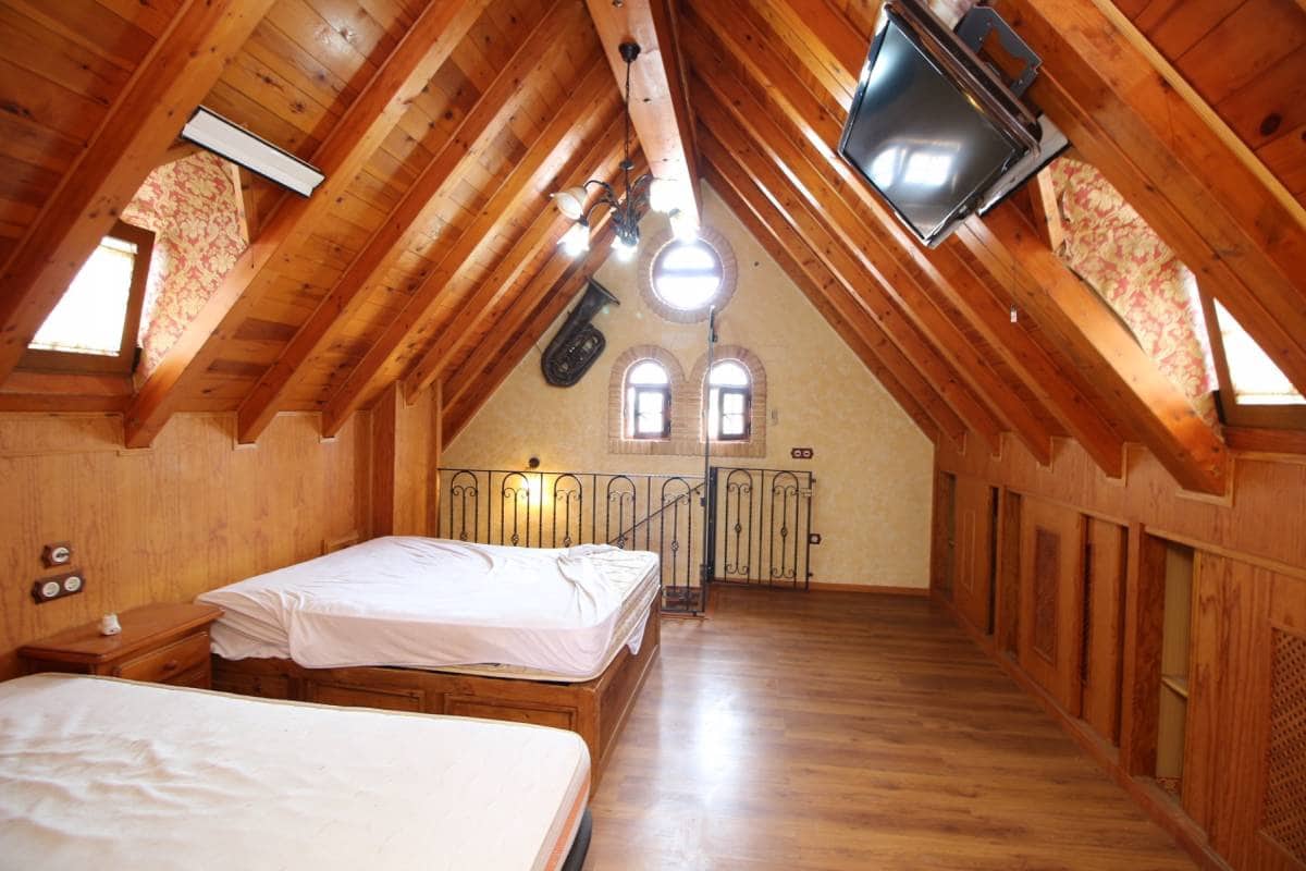 5 sypialnia Willa na sprzedaż w Catral z basenem garażem - 620 000 € (Ref: 9164536)