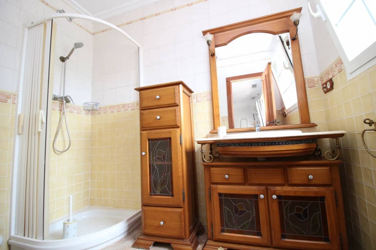 5 sypialnia Willa na sprzedaż w Catral z basenem garażem - 620 000 € (Ref: 9164536)