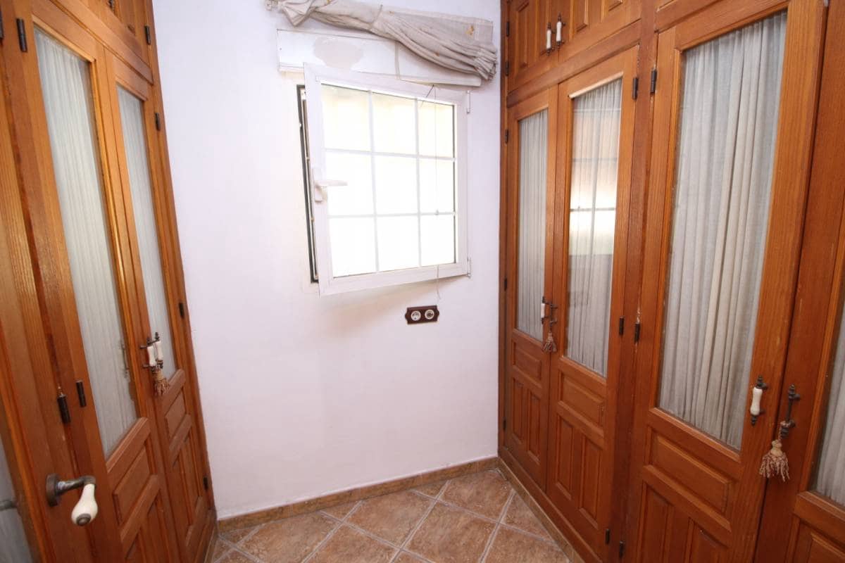 5 sypialnia Willa na sprzedaż w Catral z basenem garażem - 620 000 € (Ref: 9164536)