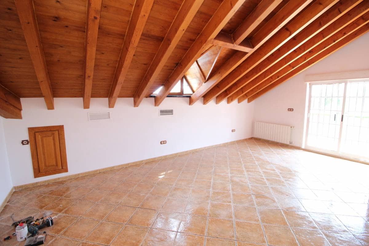 5 sypialnia Willa na sprzedaż w Catral z basenem garażem - 620 000 € (Ref: 9164536)