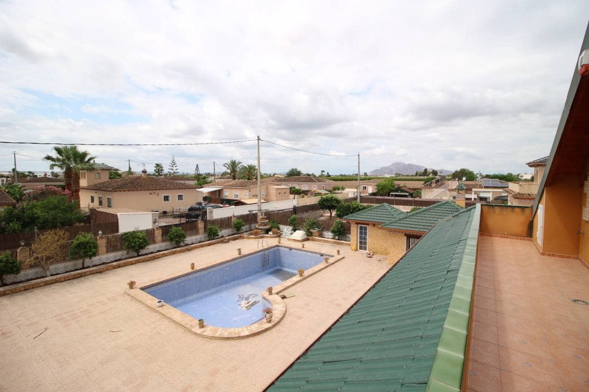 5 sypialnia Willa na sprzedaż w Catral z basenem garażem - 620 000 € (Ref: 9164536)