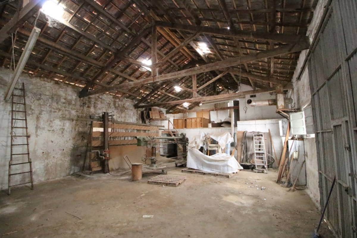 Erhverv til salg i Almoradi - € 230.000 (Ref: 9164834)