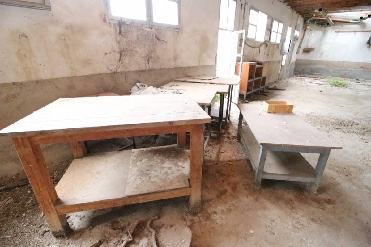 Erhverv til salg i Almoradi - € 230.000 (Ref: 9164834)