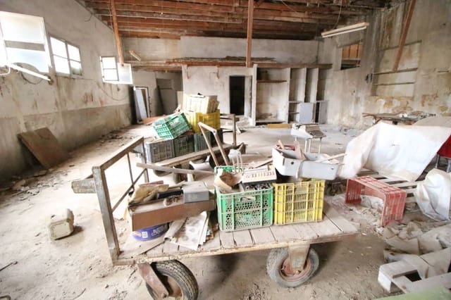 Commercial for sale in Almoradí - € 230,000 (Ref: 9164834)