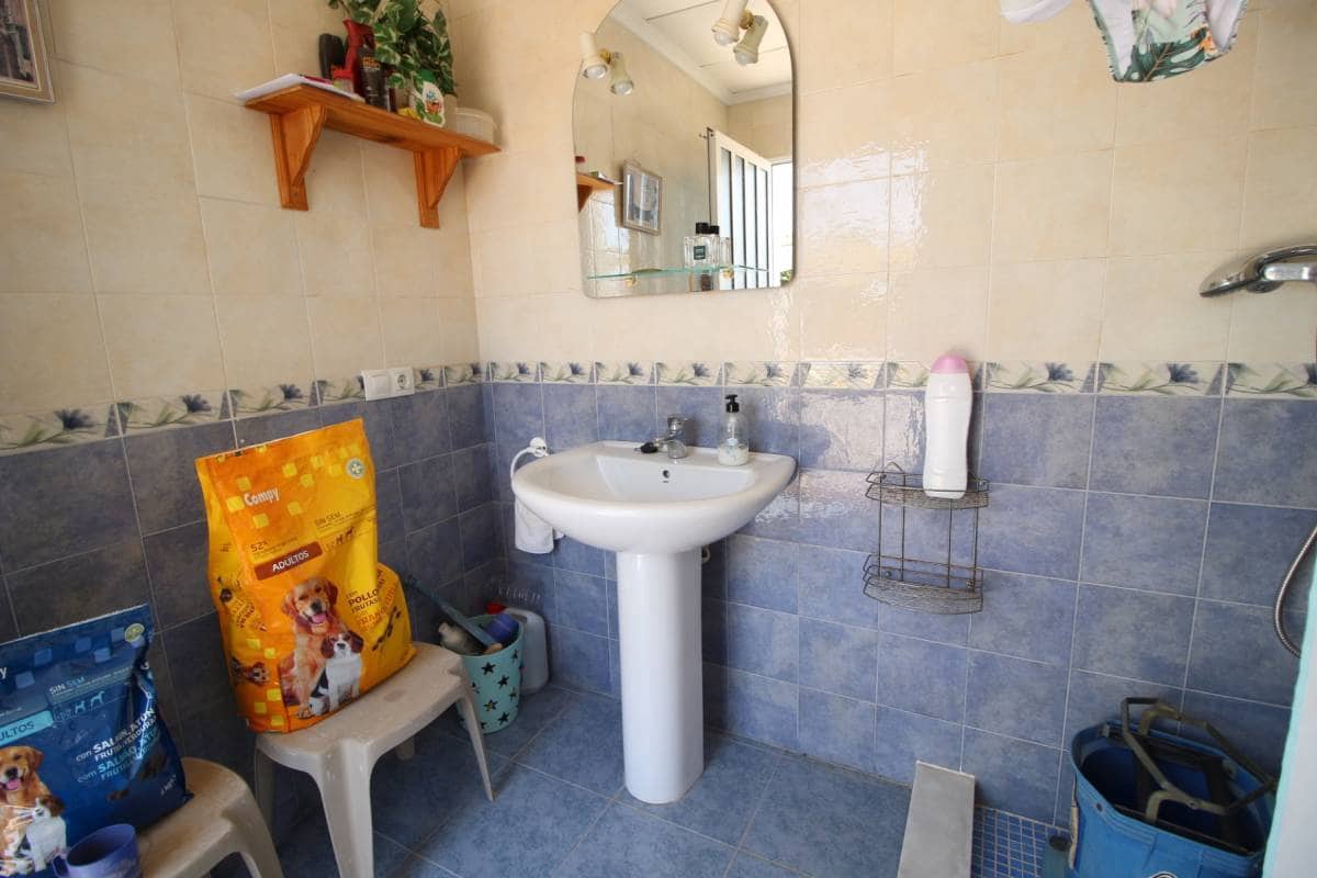 4 soveværelse Villa til salg i Catral med swimmingpool - € 385.000 (Ref: 9181347)