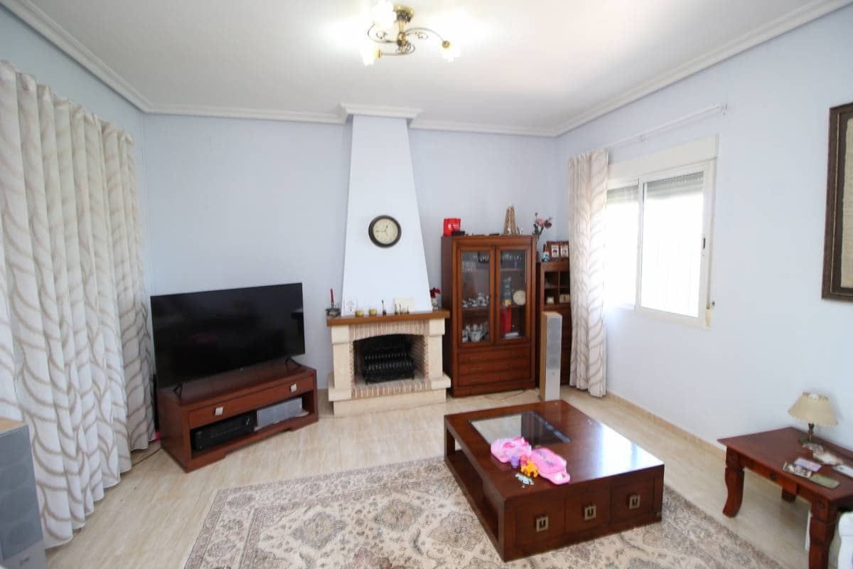 4 soveværelse Villa til salg i Catral med swimmingpool - € 385.000 (Ref: 9181347)