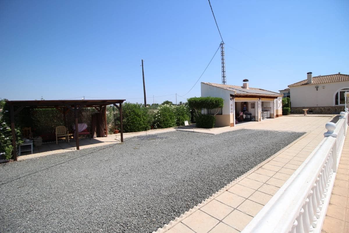 4 soveværelse Villa til salg i Catral med swimmingpool - € 385.000 (Ref: 9181347)