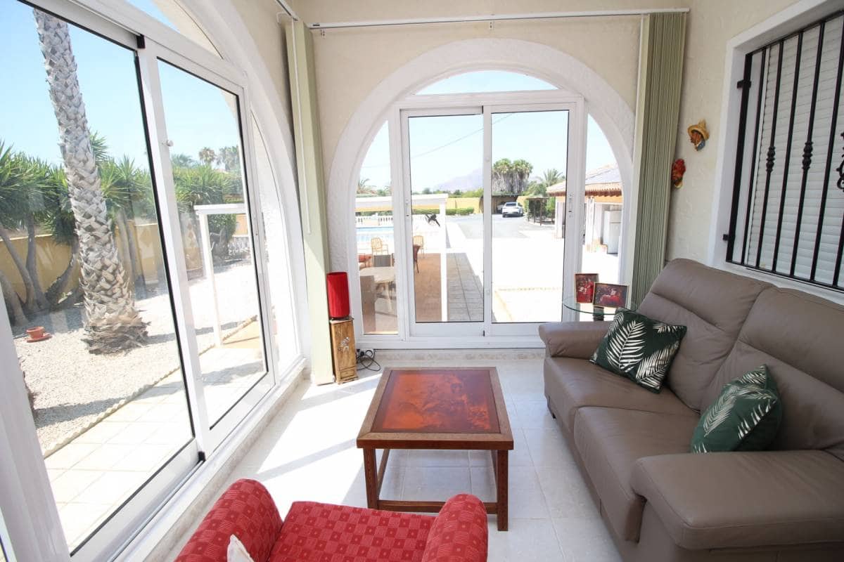 4 soveværelse Villa til salg i Catral med swimmingpool - € 385.000 (Ref: 9181347)