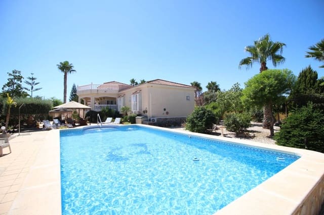 4 chambre Villa/Maison à vendre à Catral avec piscine garage - 380 000 € (Ref: 9204027)