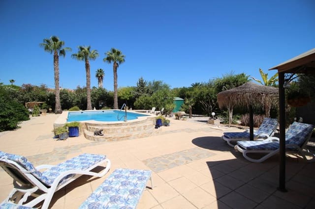 4 chambre Villa/Maison à vendre à Catral avec piscine garage - 380 000 € (Ref: 9204027)