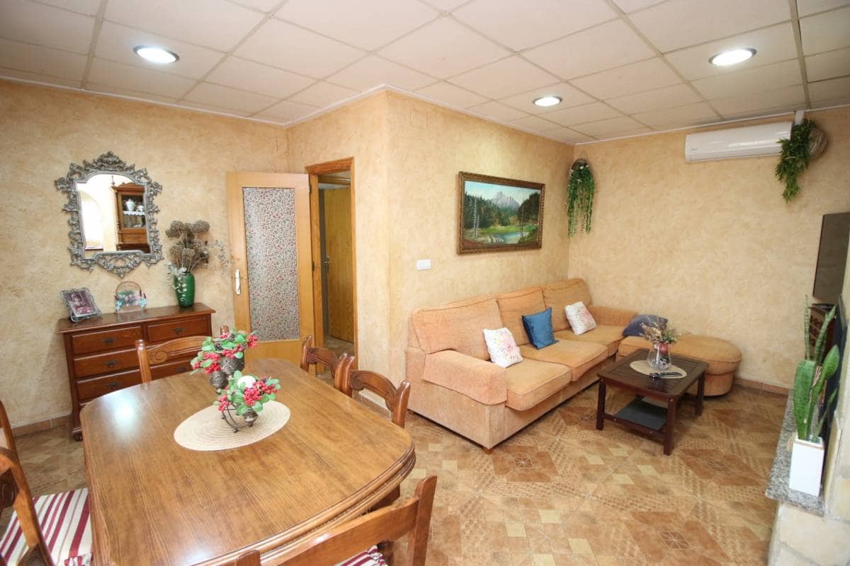 Chalet de 3 habitaciones en Dolores en venta - 260.000 € (Ref: 9228017)